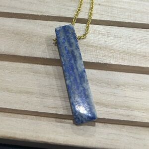 Elegant Blue lapis Lazuli and Gold Pendant Necklace